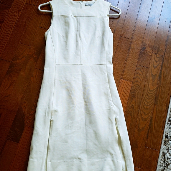 DVF dress [ it's off white color ] - Picture 5 of 11